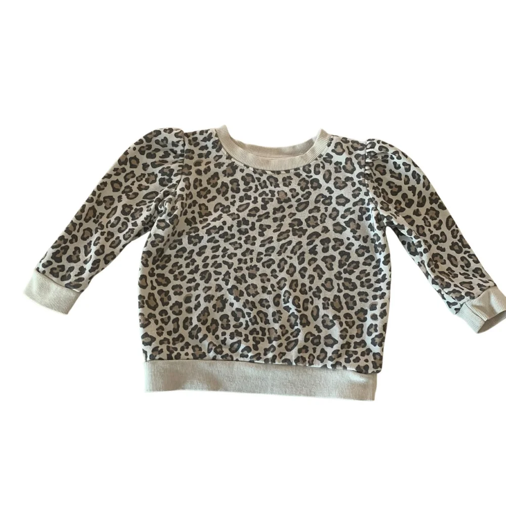 Grayson Mini Leopard Print Puff Sleeve Sweatshirt 2T‎